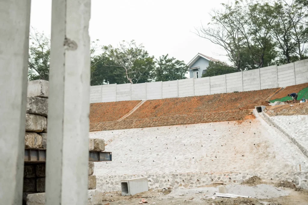 PT CIPTA SARANA SUKSES ABADI CSSA District 2 Landslide